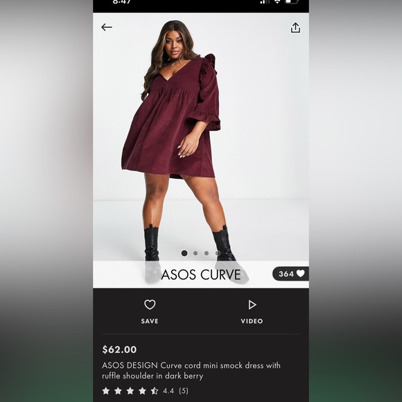 V-neck. Three-quarter-length sleeves. Ruffle shoulders. Regular fit - Picture 1 of 3